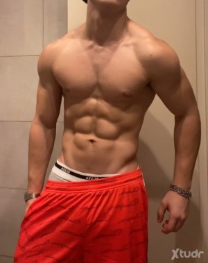 Xtudr - Amostiar: Amo joven con experiencia para sumisos maduros y que quieran BDSM