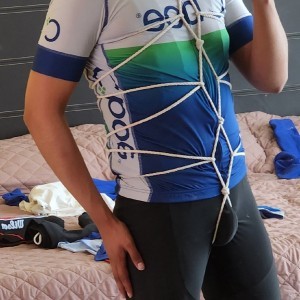Xtudr - Danvazx: 23-year-old guy from Puebla starting to be a dominant man and experimenting
ig: suzuya_puppy
X: suzuya_puppy