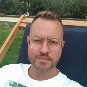 Xtudr - ny34: I want a servant loser to clean the house while fisting uncles, you in balls receiving hostile orders and my meads..if you do ...