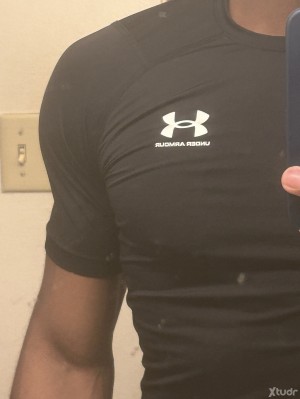 Xtudr - Bricked: I like compression gear, muscles, singlets, and big pecs 