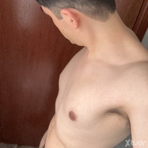 Xtudr - SumisoOnline: Submissive looking to serve dominant men and entertain them via webcam.
I have a taste for humiliation, worshipping fe...