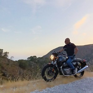 Xtudr - capi2930: Everything without extremes