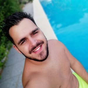 Xtudr - Sumiso_20_5: Me considero una cerdaca bastante obediente, siempre con ganas de servir a un buen macho y cumplir con las órdenes.
Per...