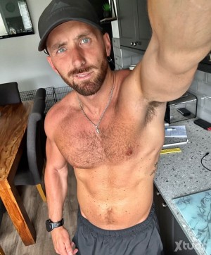 Xtudr - Paul21cm: ¡Hola! Busco un hombre para encuentros agradables sin complicaciones. Si tú también quieres pasar tiempo con alguien inter...