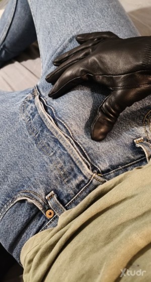 Xtudr - Pablojac: I'm into role-playing games, especially MEDICAL BDSM.