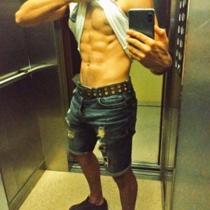 Xtudr - jovenmachito: Uncle at 29 with clear ideas and a good cock to use it with the slut who earns it.
I'm looking for compliant whores, e...