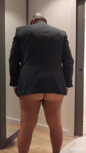 Xtudr - JL: I'm looking for a submissive man whose penis will be for me. I'm a dominant man who likes bottoms, I'll make you obey me and you...