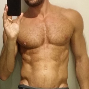Xtudr - Complaceme78: Amo sádico busca esclavo (mejor no más de 40...) con aguante.
Me va:
-Pies
-Olores corporales
-Meos (tragar indispensa...