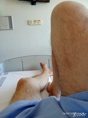 Xtudr - sumisoesclavocuero: me gusta ser azotado escupido orinado tortura de pezones salivazos.