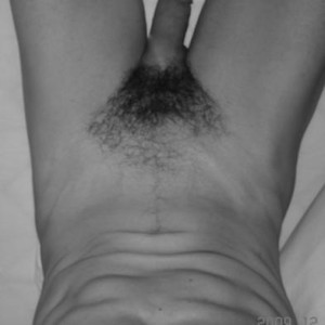 Xtudr - deseosubliminal: Slim, good physical appearance, athletic body, open-minded to new experiences. Very tactile and affectionate.