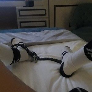 Xtudr - socksneakers: De paso, ready to play. 
No ciber please, internet es muy grande para hacerse una paja.