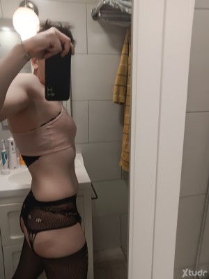 Xtudr - sissy_Camila: Chico guapo rubio esclavo 100%pasivo, sumiso y totalmente obediente, busco amos que me esclavicen,  humillen y me usen...