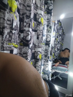 Xtudr - Deivy: I'm a young submissive man with little experience.