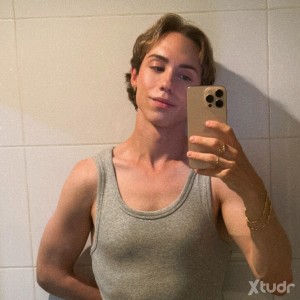 Xtudr - SumisoVK: 📍: Madrid. 
🗣️ : 🇬🇧 | 🇪🇸. 
🍼💦👅🍑 : Usa mi boca y culo como y cuanto quieras. 
🚉 : Me desplazo | Con sitio. 
🥵 : Sumiso ≠ si...