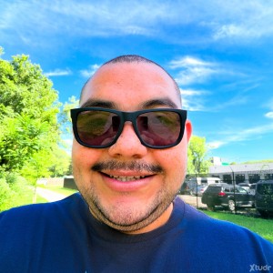 Xtudr - Edgariglesias: I am a Latin boy living in Annapolis if you live near Cape Saint Claire, send me a text ☺️