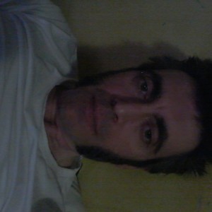 Xtudr - calientepasivo: I can translate the text for you. Here is the translation:
