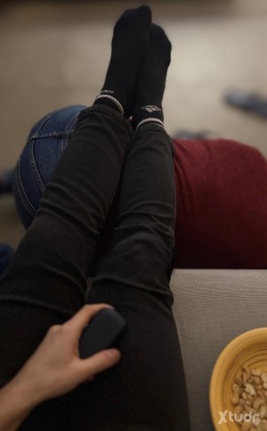 Xtudr - Reposapies: Soy sumiso joven pringado, doy ayuda, recompenza gratificación por ser usado como reposapies. Me gusta ser un objeto, un...
