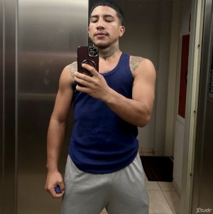 Xtudr - Macho26: Serious male