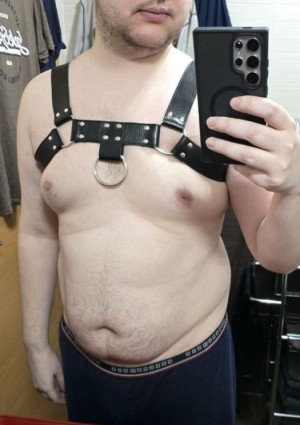 Xtudr - grar.oun: Bdsm, work gear, sm roleplay, kidnaping, soccer gear, inmate.
Aqui para conocer gente y quedar, soy pasivo pero puedo prob...