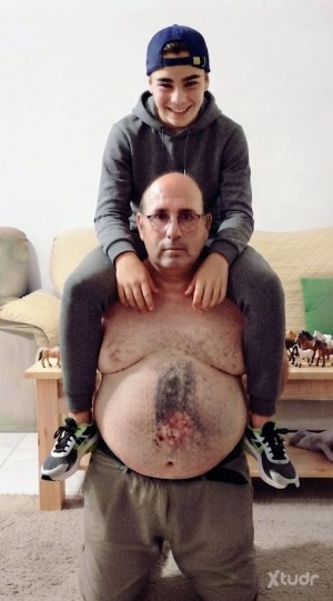 Xtudr - Esclavo_remon: Esclavo.... El esclavo de las fotos es real....cash, se puede negociar.... Lo que ves en el abdomen de algunas fotos ...