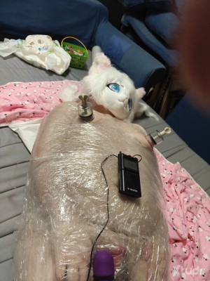 Xtudr - Prespica: Little of abdl who also likes bdsm. I like to dominate as much as being dominated and what I love the most are restriction...
