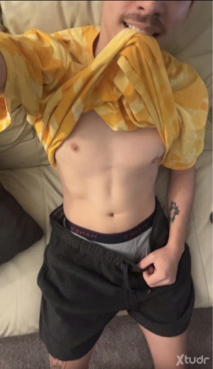 Xtudr - PRISONDUDE93: Hung&ThickMasc Chub here 