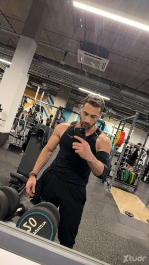 Xtudr - MP88: Im not sure, cuz I’m new to this. You can ask me for my OF 😬