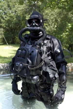 Xtudr - Ninja43: Buscando CON SITIO para Fetichismo de ropa y máscaras: latex, cuero, Ciclistas, Neopreno, Buceo, mono de moto, Esgrima, rop...