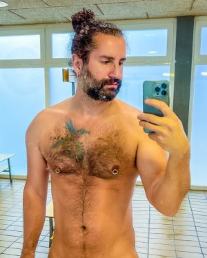 Xtudr - Eduardbareback: Pollas y todo lo que echan 