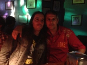 Xtudr - 2tiosvascos: Two dudes with desire for new experiences in sex.