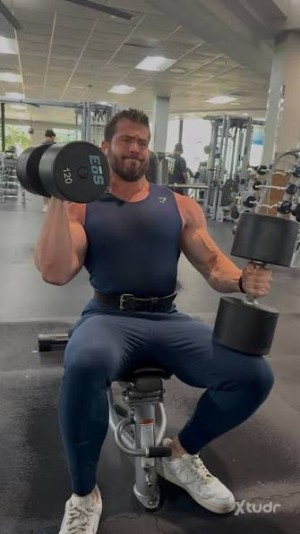 Xtudr - WHITEGORILLAXXL: A TRAUMAR Y OBSESIONAR MARICONES Y TIAS
VENEZOLANO MAS HETERO, PERVERSO, POLLON, MUY DOMINANTE, MUY CABRON. Princip...