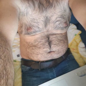 Xtudr - Amo_35: I love dominant looking for foxes to have a good time. I like to grab hard, fold, oral. Always safe sex.