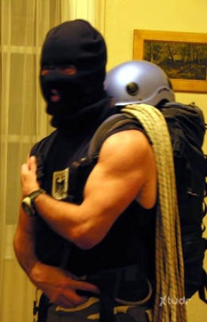 Xtudr - DOMKA: Busco perra sumisa joven, no muy alta, para atarla y jugar con ella
Busco esclavo MUSCULOSO para atarlo y jugar con él.
Busco...