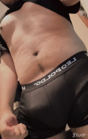 Xtudr - Solo_: 22-year-old submissive, I love control, submission, service, obedience, puppy play, routine control, forced exercises, chasti...