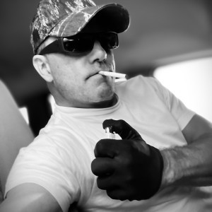 Xtudr - ALPHALEATHER: MACHO CUERO CUELLO ROJO - 
Hombre dominante superior, dominante y creativo, aventurero y depravado de manera perversa....