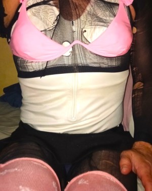 Xtudr - pantysbcn: I fantasize with a morbid mature man with imagination, without hurry, who initiates me by chat as his submissive slut. I'...