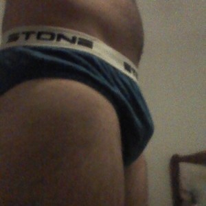 Xtudr - Pitocorto: I want a dominant man to subdue and humiliate me, if he's fat and strong it's better.