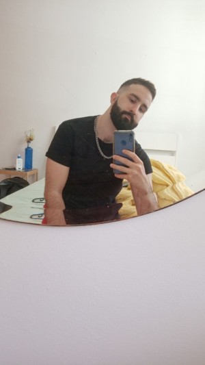 Xtudr - Cachorro26: Poca experiencia como esclavo. Aspiro a ser entrenado como esclavo doméstico. Disfruto mucho de la humillación, la disci...