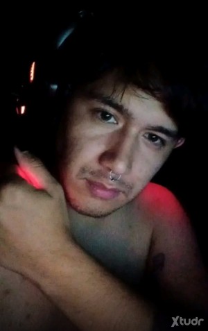 Xtudr - David 7u7: Me gusta platicar, conocer personas y ver que se da
Mi actitud caliente cambia mucho, soy mas rudo de lo que aparento
Un ...