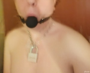 Xtudr - Iosh: Estoy buscando iniciarme con un amo que me enseñe mi lugar y me posea. Me atrae todo salvo SCAT, dolor muy intenso, marcas cor...