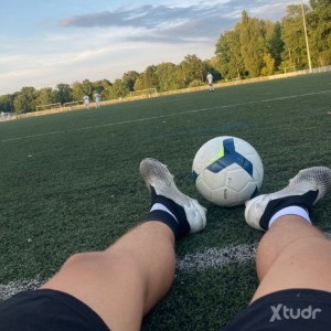 Xtudr - LameSUELAS:  Nunca lamí suelas, pero quiero que me hagas lamer todas las que quieras hasta que brillen, un entrenamiento forzado es ...