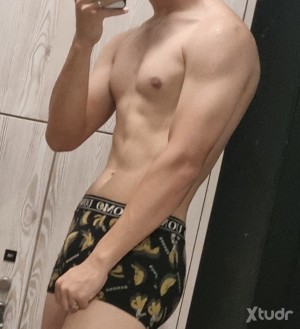 Xtudr - SumiNovato: Aquí Sumiso novato buscando sumisión y obediencia a AMOS, mi sueño es un trío donde todos mis agujeros trabajen y tengan...