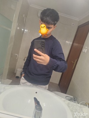 Xtudr - mario_09: Soy esclavo busco amo q me humille y besar sus pies o q me lama entero de los pies a la cabeza 