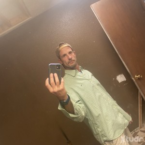 Xtudr - ripley83: Chico soltero, no soy de aquí pero busco explorar y ver qué me gusta