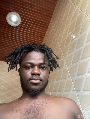Xtudr - Richard_25: I’m a young and energetic guy who’s ambitious about life, down to earth, and trustworthy. I believe in building genuine ...