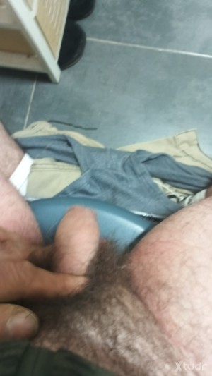 Xtudr - Casadonovat: Busco un chico pasivo sumiso para que sea mi juguete sexual  y satisfacerme me pone muchísimo que me recojas y follarte...