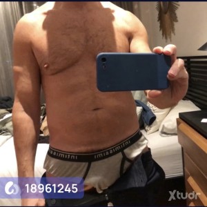 Xtudr - butt4fun: Bottom, submissive without excesses for mature top with good penis. Only safe sex.