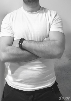 Xtudr - biWolf: Soy muy morboso, tengo una relación abierta pero solo quedo yo. Quiero buen rollo, colegueo y confianza, nada de líos raros ...