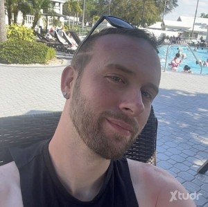 Xtudr - Devon4: I’m looking for some fun or a relationship 