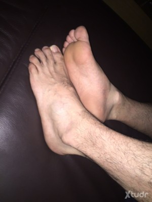 Xtudr - Zacalpi: Chaval morboso busca chavales morbosos para experimentar.
Más fotos de mis zapas en instagram: whitesocksandshox